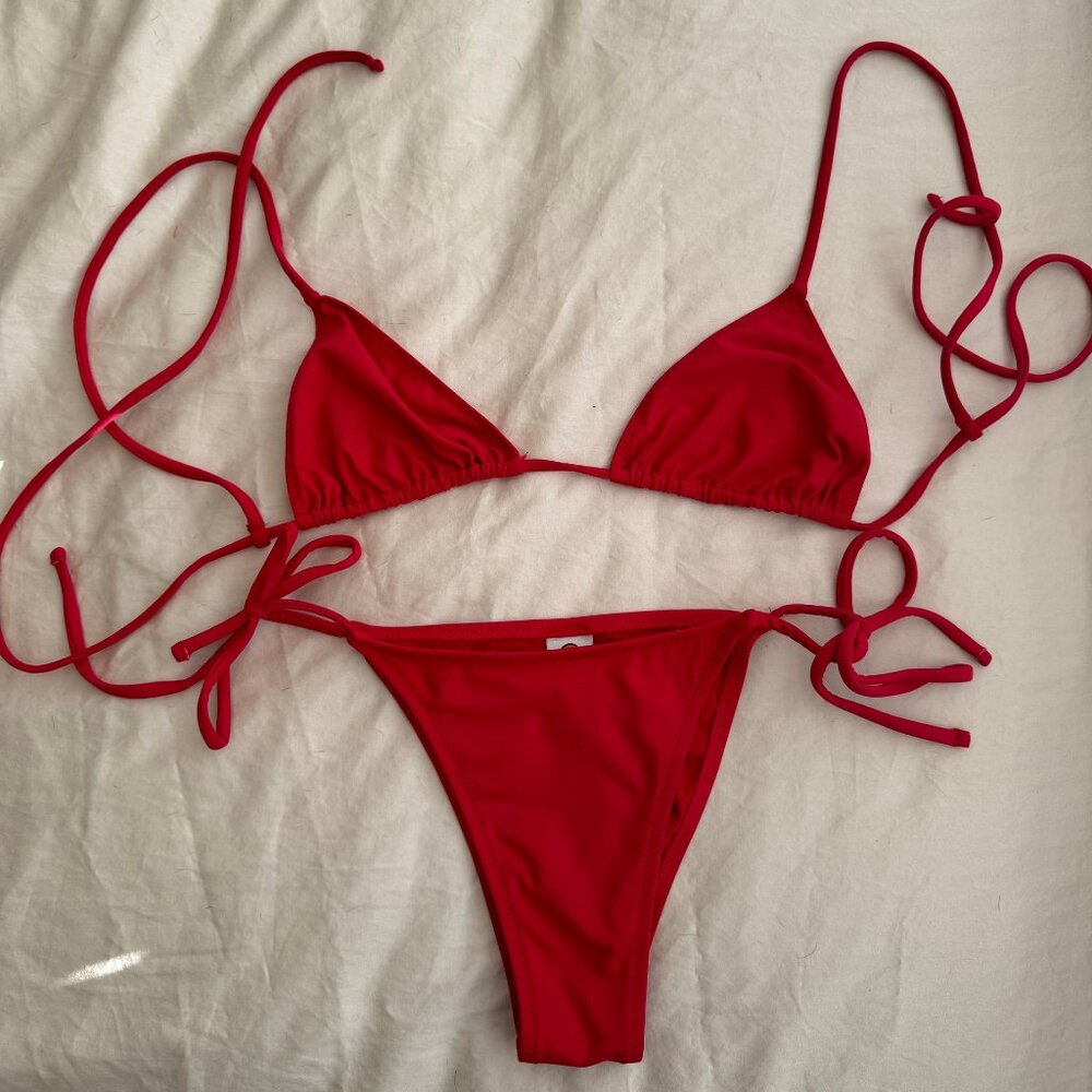 Tropic of C - Praia Bottoms and Equator Top in Poppy
